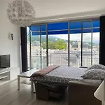 Moderne Et Lumineux Centre Aix Les Bains Apartment *