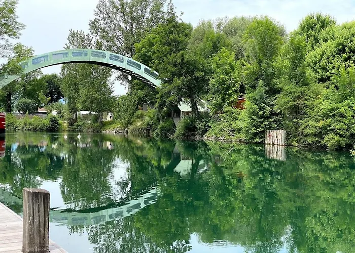 Moderne Et Lumineux Centre Aix Les Bains 艾克斯莱班